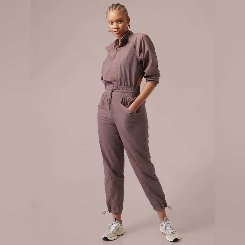 Athleta Alicia Keys Utility Jumpsuit 0 Mauve Back Cutout Crinkle Nylon READ DESC